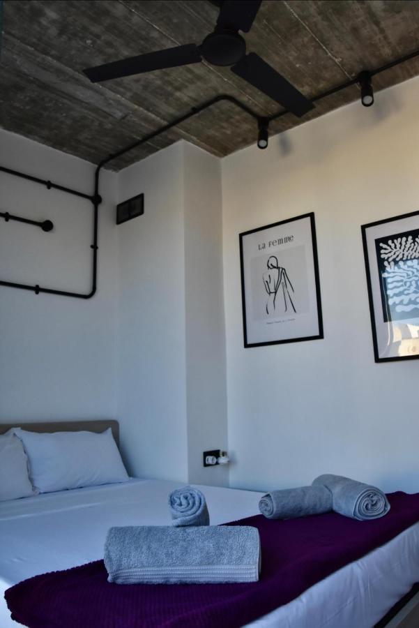 Chic Penthouse Industrial-Style Apartman Mosta Kültér fotó
